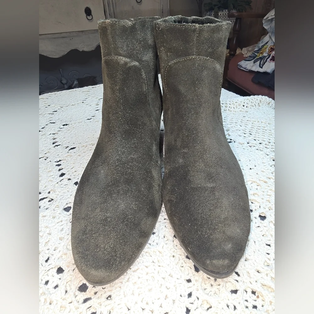 Vince Camuto, Green Leather Zipper Booties, Womens Boots 8